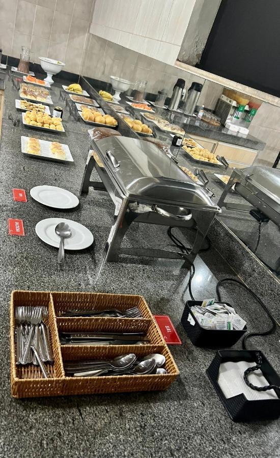 Hotel Castro Itumbiara Εξωτερικό φωτογραφία