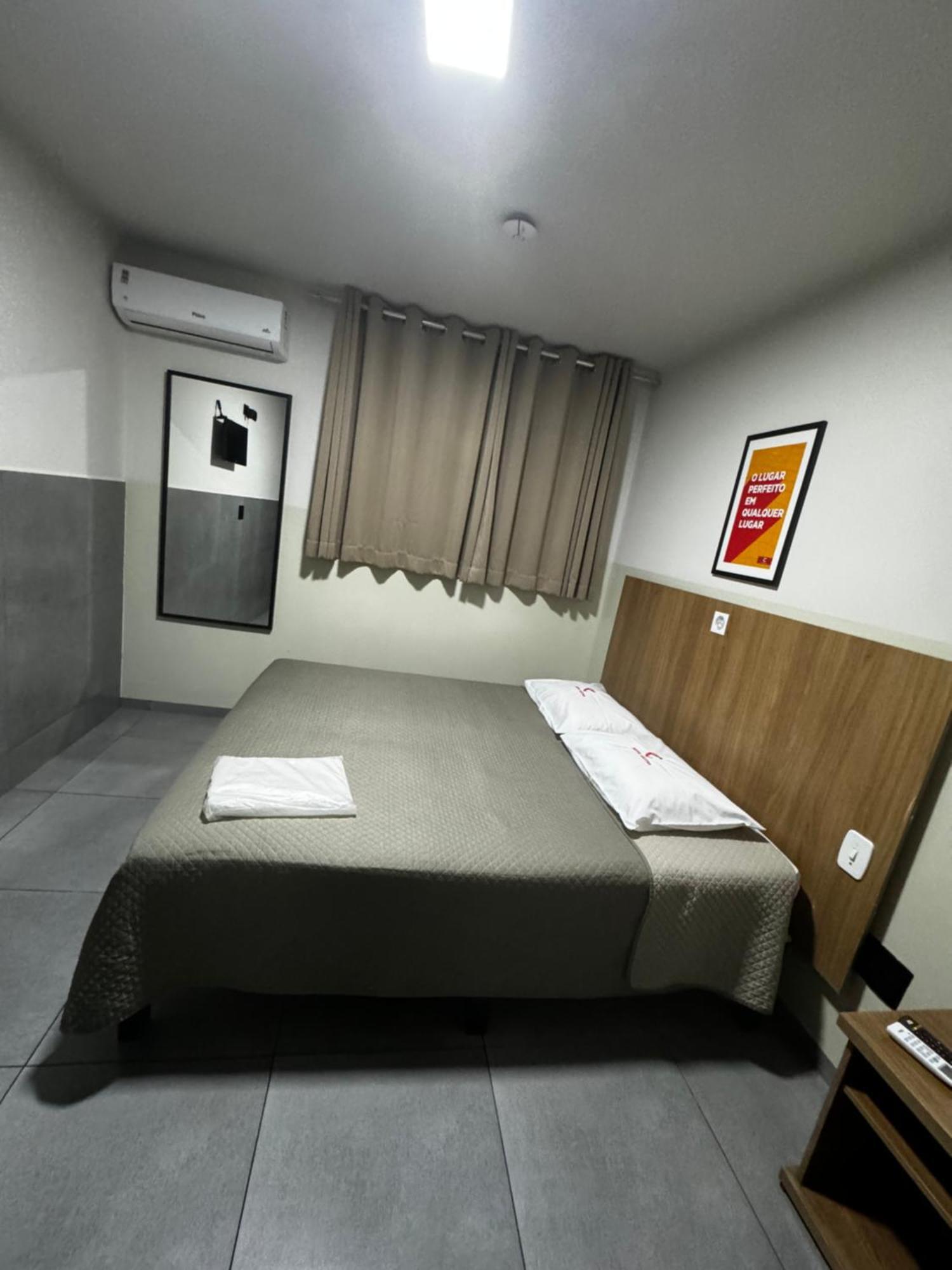Hotel Castro Itumbiara Εξωτερικό φωτογραφία